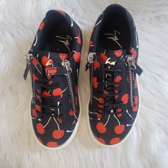 Authentic Giuseppe Zanotti